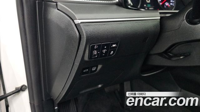 Kia K5 Hybrid (III) Prestige 2023 — фото 32