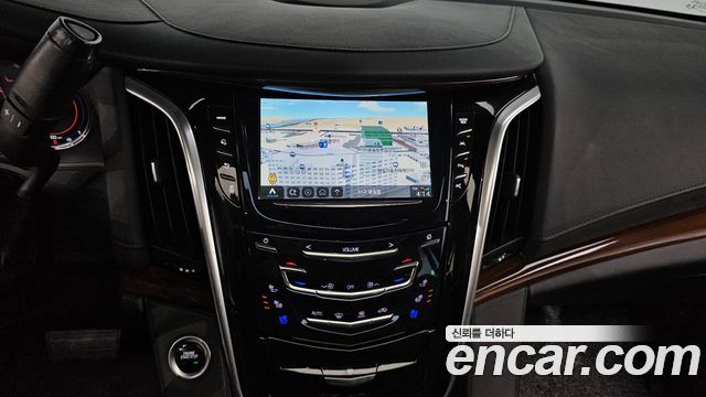 Cadillac Escalade 6.2 4th 2020 — фото 14