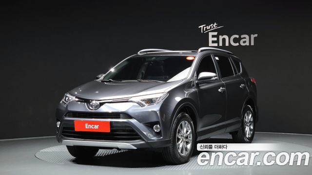 Toyota RAV4 2.5 2WD 4th 2018 — фото 1