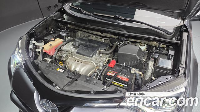 Toyota RAV4 2.5 2WD 4th 2018 — фото 6