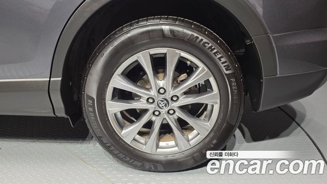 Toyota RAV4 2.5 2WD 4th 2018 — фото 21