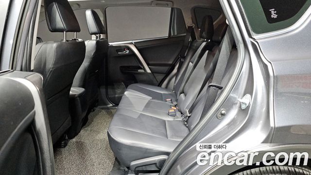 Toyota RAV4 2.5 2WD 4th 2018 — фото 26