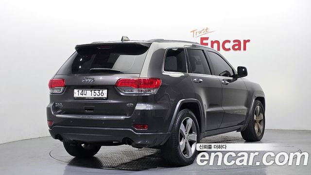 Jeep Grand Cherokee 3.0 Diesel Overland WK2 2014 — фото 2
