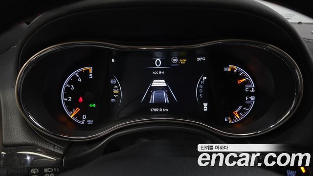 Jeep Grand Cherokee 3.0 Diesel Overland WK2 2014 — фото 8