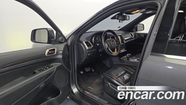 Jeep Grand Cherokee 3.0 Diesel Overland WK2 2014 — фото 10