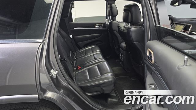 Jeep Grand Cherokee 3.0 Diesel Overland WK2 2014 — фото 11
