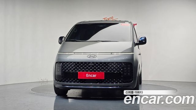 Hyundai Staria L3.5 Lounge 9-Seater Inspiration 2023 — фото 3