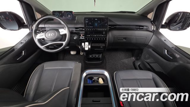 Hyundai Staria L3.5 Lounge 9-Seater Inspiration 2023 — фото 7