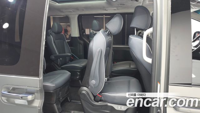 Hyundai Staria L3.5 Lounge 9-Seater Inspiration 2023 — фото 11