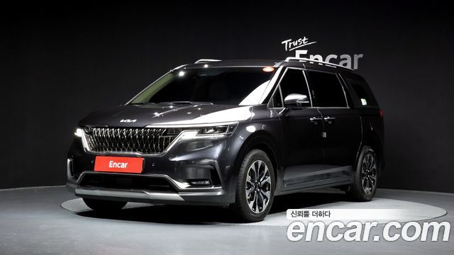 Kia Carnival (IV) Gasoline 9-Seater Signature 2023 — фото 1