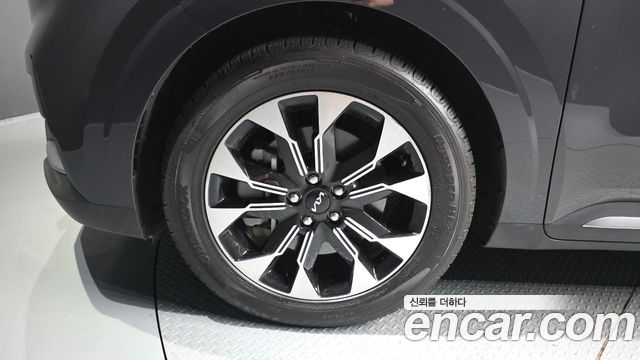 Kia Carnival (IV) Gasoline 9-Seater Signature 2023 — фото 5