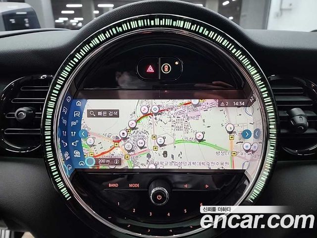 MINI Cooper S 5Door Classic Third Generation 2022 — фото 18
