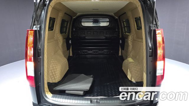 Hyundai Staria Cargo 3-Seater Modern 2025 — фото 20