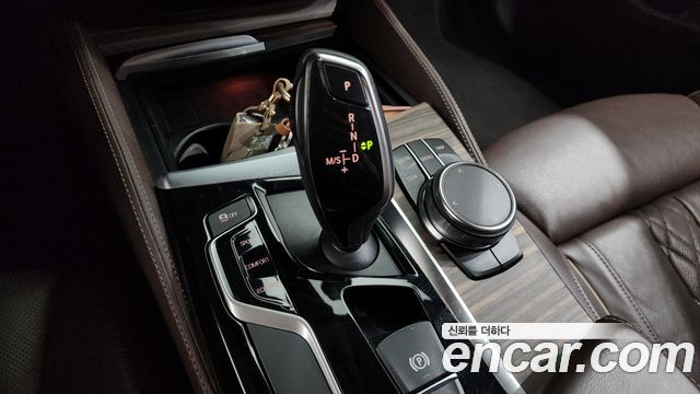 BMW 5 Series (G30) 520d xDrive Luxury Plus 2018 — фото 9