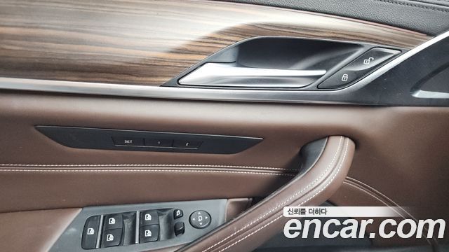 BMW 5 Series (G30) 520d xDrive Luxury Plus 2018 — фото 30