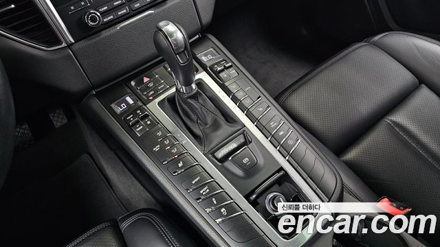 Porsche Macan 2.0 95B 2018 — фото 9