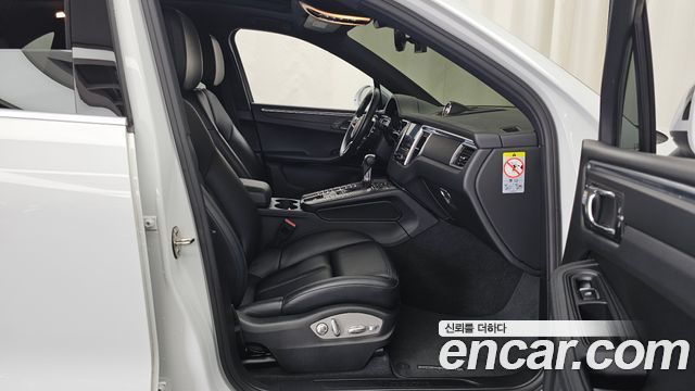 Porsche Macan 2.0 95B 2018 — фото 15