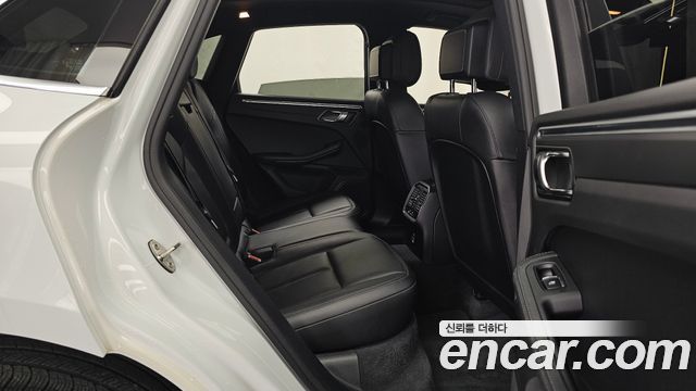 Porsche Macan 2.0 95B 2018 — фото 16