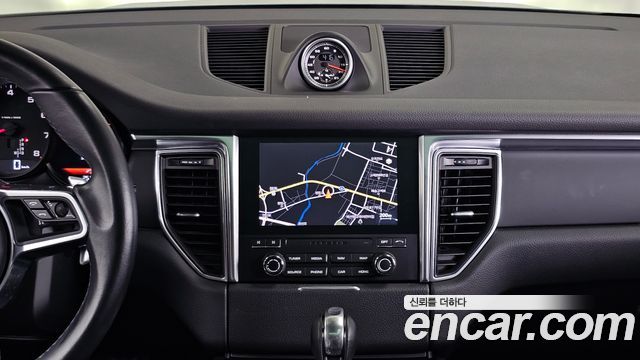 Porsche Macan 2.0 95B 2018 — фото 18