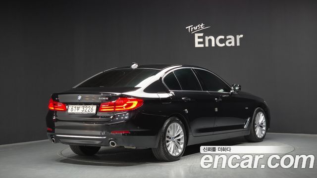 BMW 5 Series (G30) 530i xDrive Luxury Plus 2018 — фото 2
