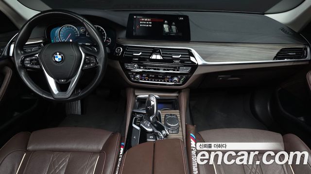 BMW 5 Series (G30) 530i xDrive Luxury Plus 2018 — фото 7