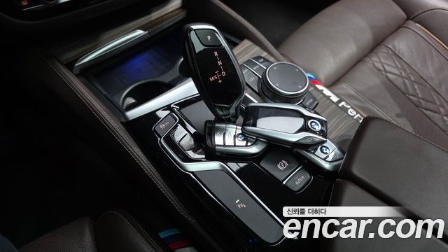 BMW 5 Series (G30) 530i xDrive Luxury Plus 2018 — фото 9