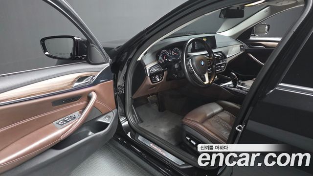BMW 5 Series (G30) 530i xDrive Luxury Plus 2018 — фото 10