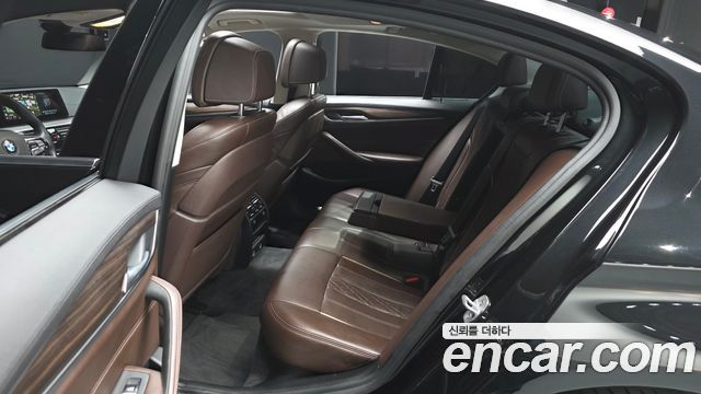 BMW 5 Series (G30) 530i xDrive Luxury Plus 2018 — фото 11
