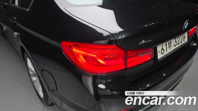 BMW 5 Series (G30) 530i xDrive Luxury Plus 2018 — фото 23