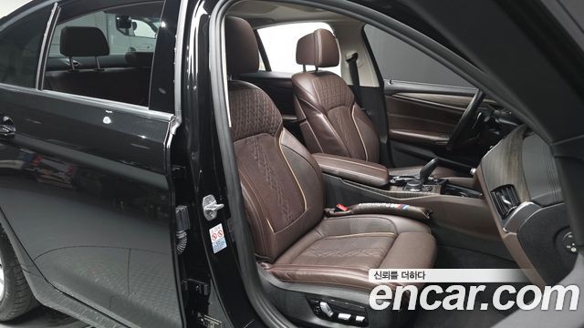 BMW 5 Series (G30) 530i xDrive Luxury Plus 2018 — фото 26