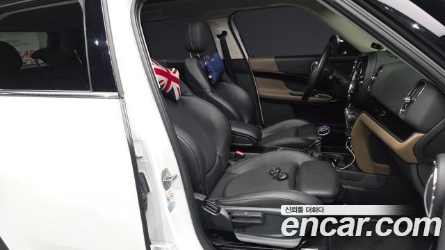 MINI Cooper Countryman Standard 2nd 2018 — фото 11
