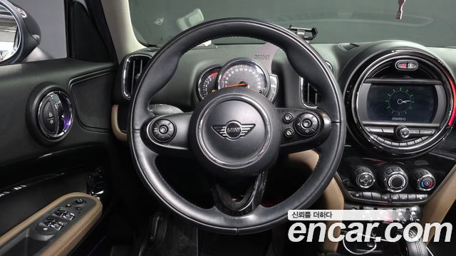 MINI Cooper Countryman Standard 2nd 2018 — фото 13