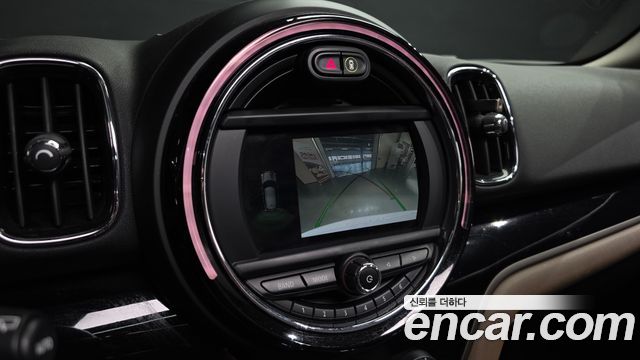 MINI Cooper Countryman Standard 2nd 2018 — фото 15