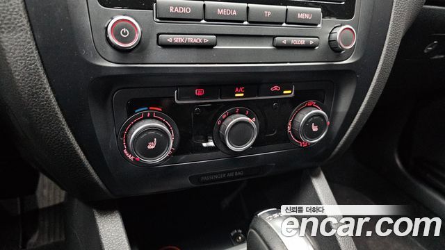 Volkswagen Jetta 1.6 TDI Blue Motion 6th 2014 — фото 19