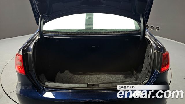 Volkswagen Jetta 1.6 TDI Blue Motion 6th 2014 — фото 24