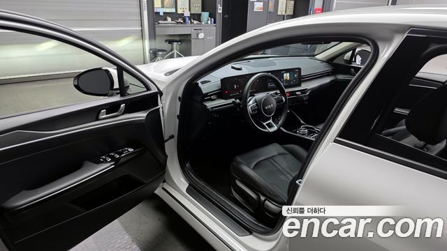 Kia K5 (III) 2.0 Prestige 2024 — фото 10