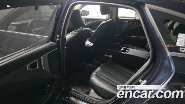 Kia K8 2.5 Gasoline 2WD Noblesse 2022 — фото 11