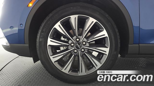 Lincoln Corsair 2.0 Reserve AWD 2021 — фото 5