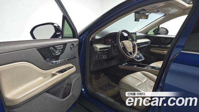 Lincoln Corsair 2.0 Reserve AWD 2021 — фото 10