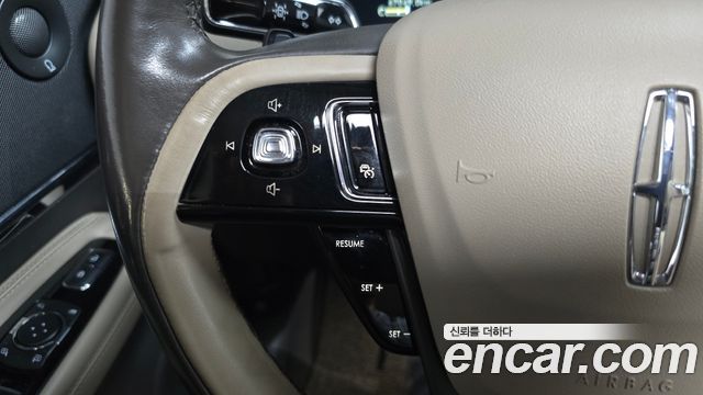 Lincoln Corsair 2.0 Reserve AWD 2021 — фото 16
