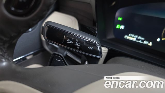 Lincoln Corsair 2.0 Reserve AWD 2021 — фото 35