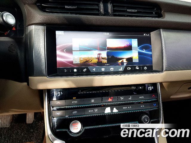 Jaguar XF (X260) 20d Prestige 2016 — фото 17