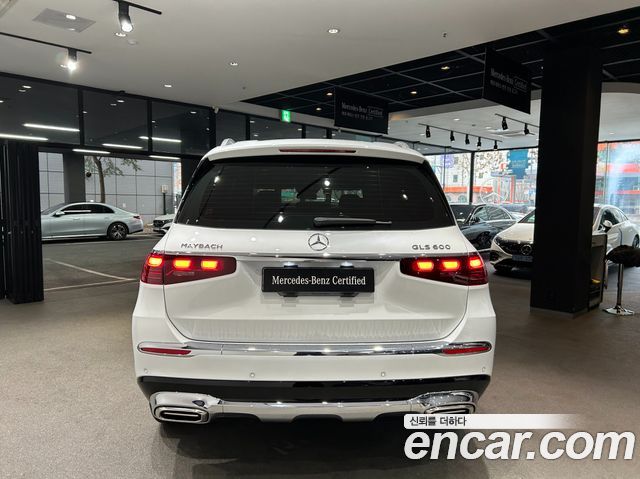 Mercedes-Benz GLS-Class (X167) Maybach GLS600 4MATIC 2025 — фото 4