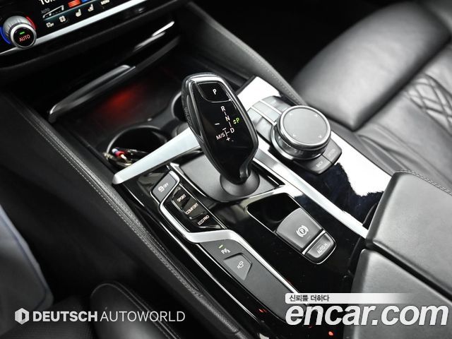 BMW 5 Series (G30) 530i xDrive M Sport Package Plus 2019 — фото 9