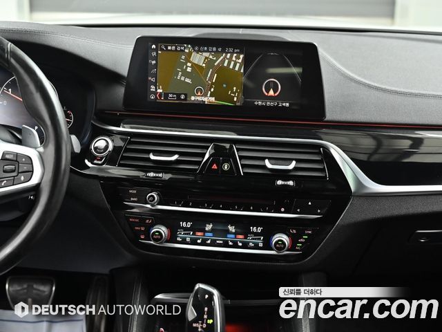 BMW 5 Series (G30) 530i xDrive M Sport Package Plus 2019 — фото 18