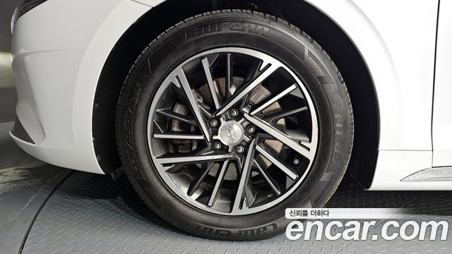 Hyundai Grandeur (IG) 2.5 Premium 2023 — фото 5