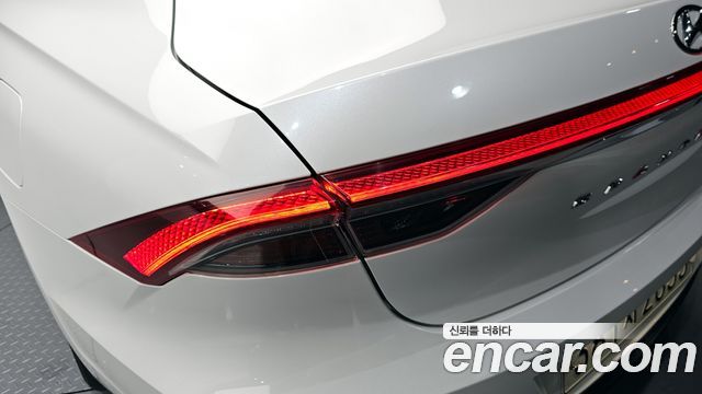 Hyundai Grandeur (IG) 2.5 Premium 2023 — фото 29
