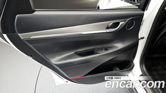 Hyundai Grandeur (IG) 2.5 Premium 2023 — фото 31