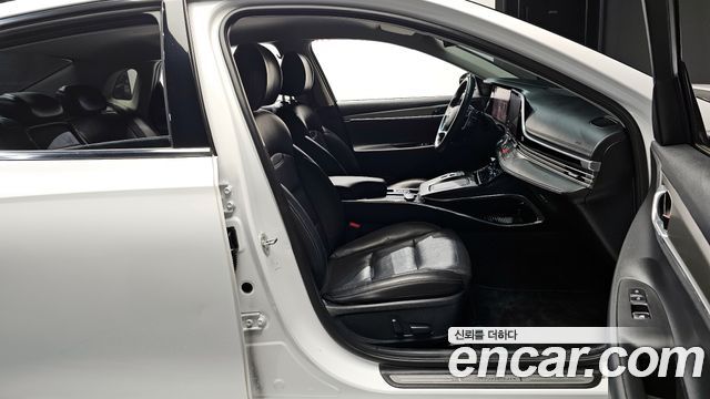 Hyundai Grandeur (IG) 2.5 Premium 2023 — фото 32