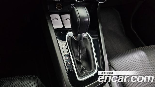 Renault Korea XM3 1.3 TCe RE Signature 2023 — фото 9